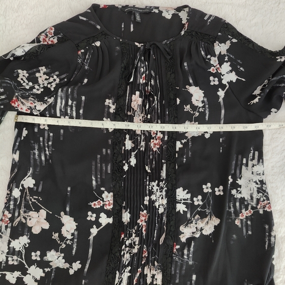White House Black Market Floral Blouse 10 M Pink Flower Black Lace Chiffon Shirt - Picture 12 of 13